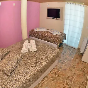 Estalagem Família Flores, Penha (Santa Catarina)